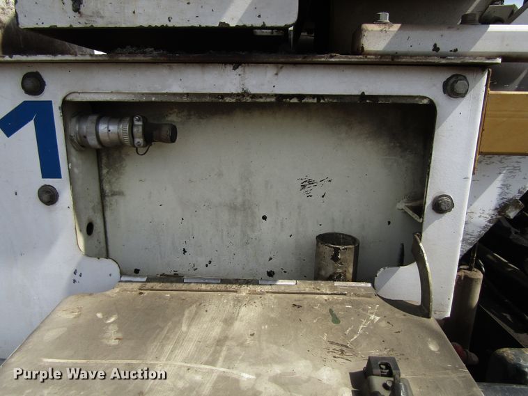 image for item EU9688 2011 Roadtec RP195 paver