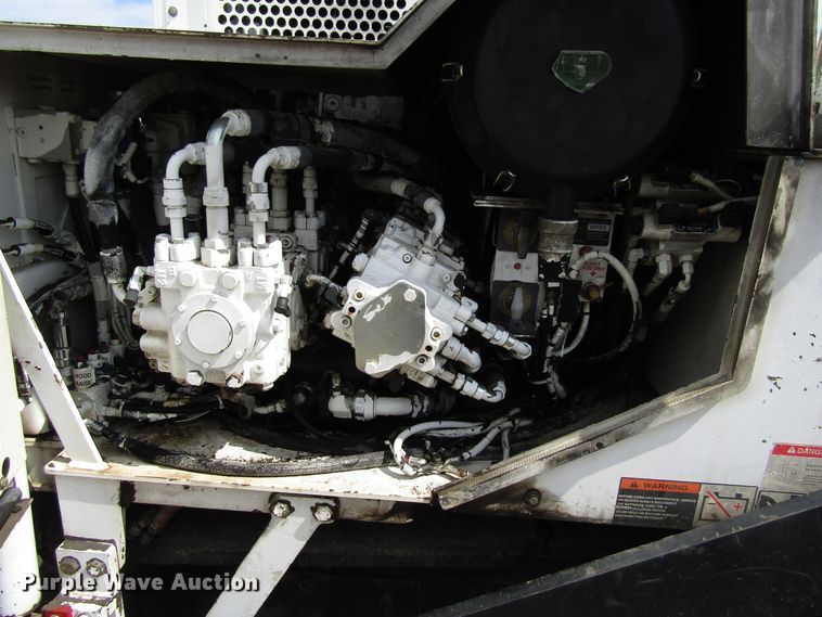 image for item EU9688 2011 Roadtec RP195 paver