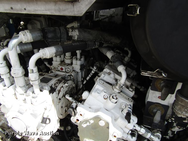 image for item EU9688 2011 Roadtec RP195 paver