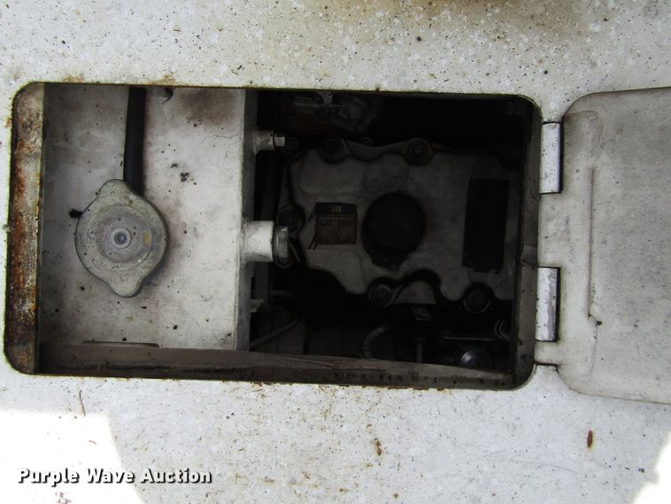 image for item EU9688 2011 Roadtec RP195 paver