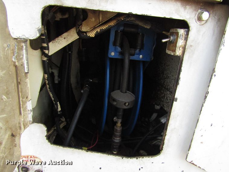 image for item EU9688 2011 Roadtec RP195 paver