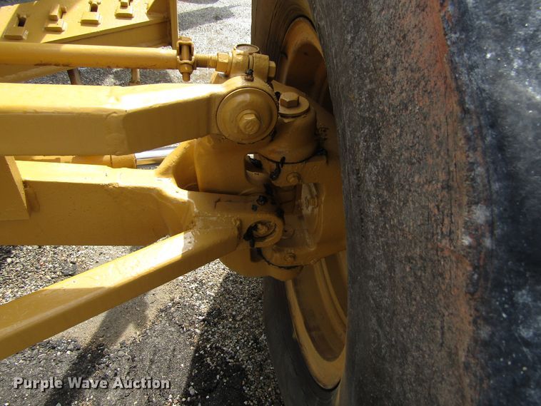 image for item EU9689 1979 Caterpillar 120G motor grader