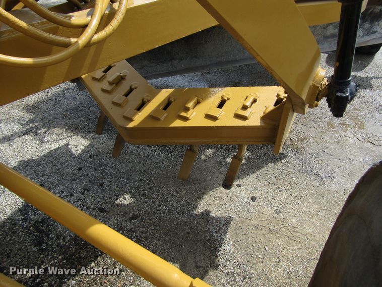 image for item EU9689 1979 Caterpillar 120G motor grader