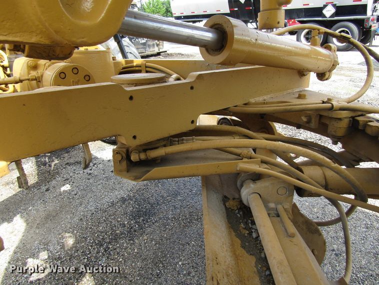 image for item EU9689 1979 Caterpillar 120G motor grader