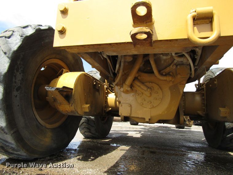 image for item EU9689 1979 Caterpillar 120G motor grader