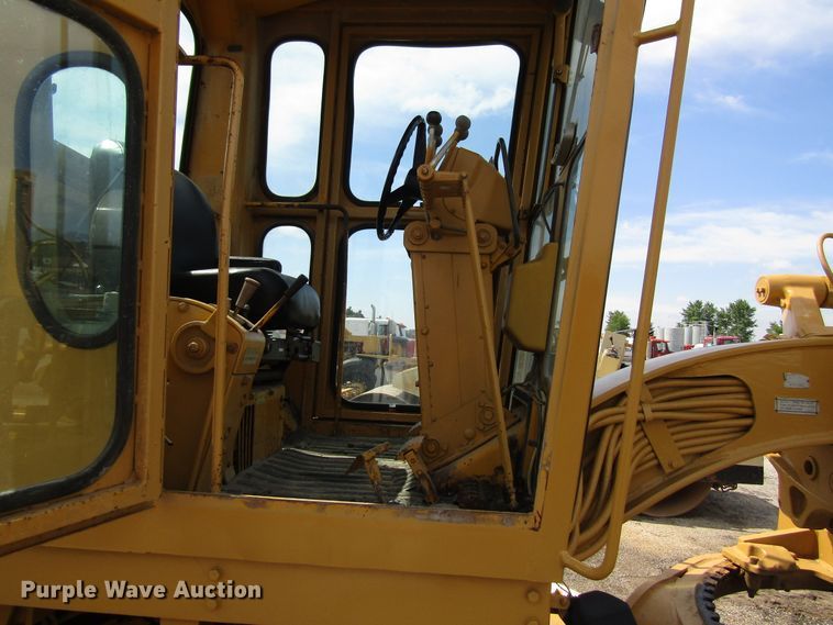 image for item EU9689 1979 Caterpillar 120G motor grader