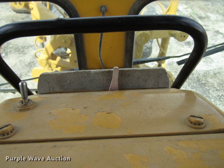 image for item EU9689 1979 Caterpillar 120G motor grader