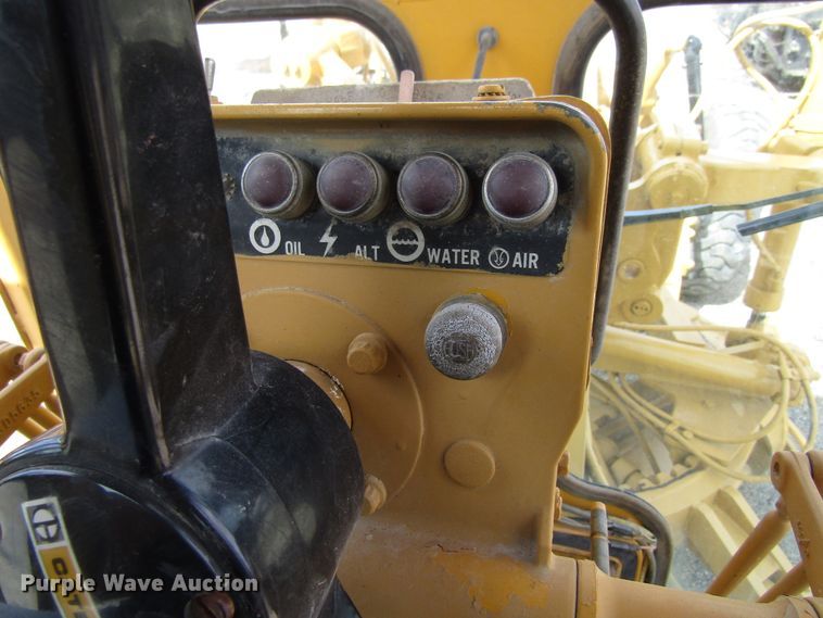 image for item EU9689 1979 Caterpillar 120G motor grader