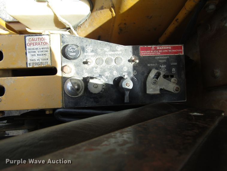 image for item EU9689 1979 Caterpillar 120G motor grader