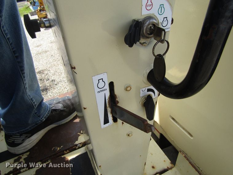 image for item EU9690 1996 Ingersoll Rand DD32 double drum vibratory roller