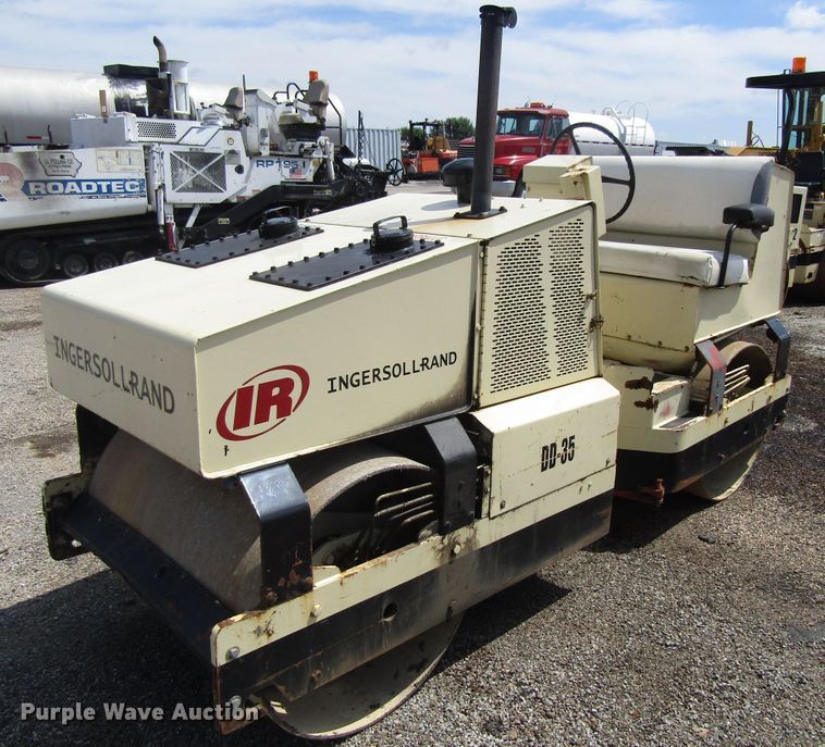 image for item EU9691 1988 Ingersoll Rand DD35 double drum vibratory roller