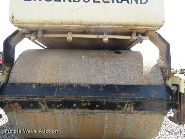image for item EU9691 1988 Ingersoll Rand DD35 double drum vibratory roller