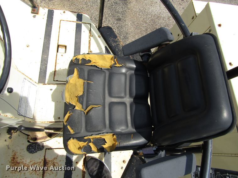 image for item EU9692 1992 Ingersoll Rand DD90 double drum vibratory roller