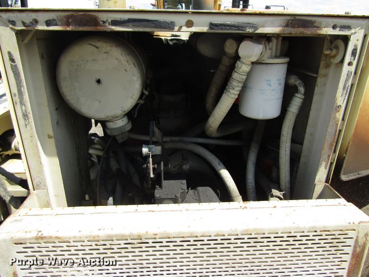 image for item EU9692 1992 Ingersoll Rand DD90 double drum vibratory roller