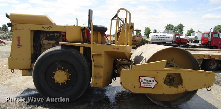 image for item EU9693 1972 Rayco 404B single drum vibratory roller