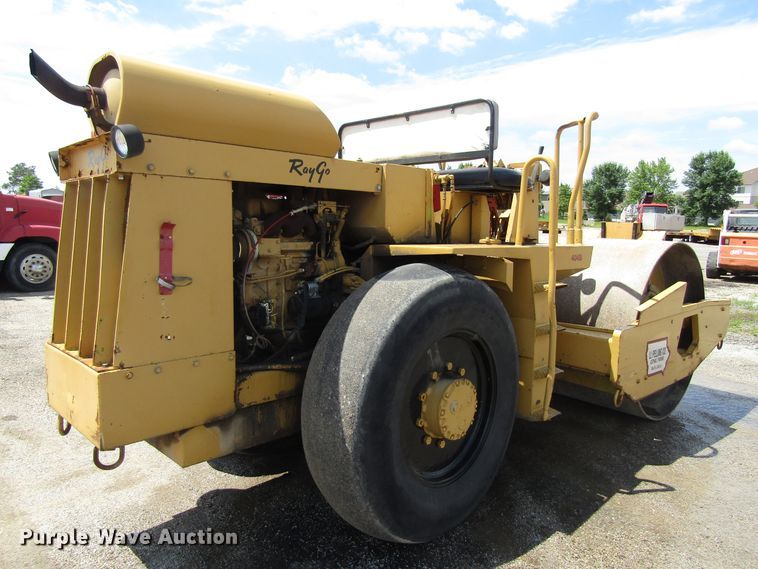 image for item EU9693 1972 Rayco 404B single drum vibratory roller