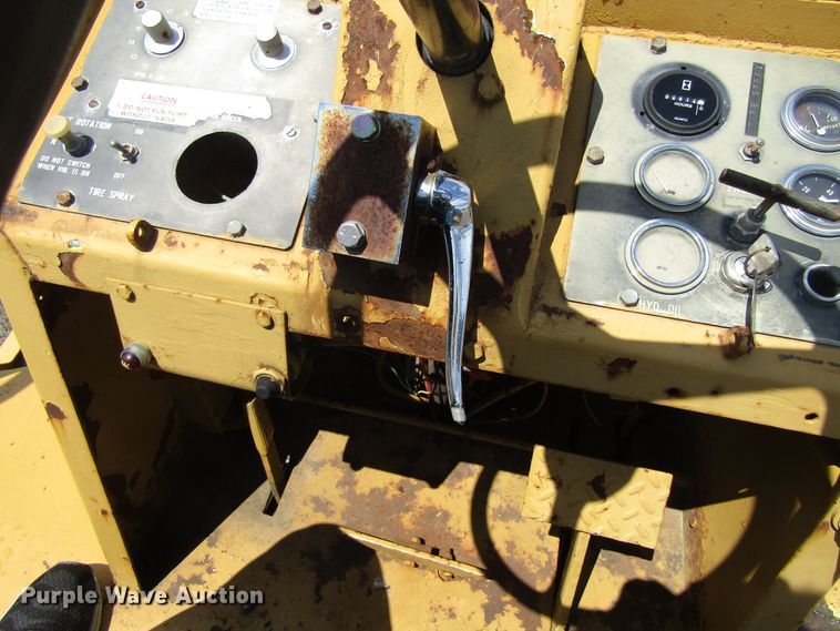 image for item EU9693 1972 Rayco 404B single drum vibratory roller