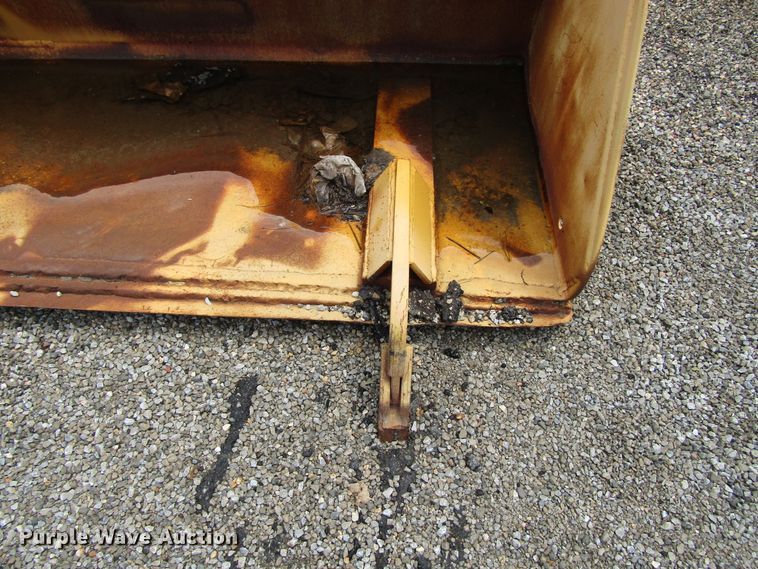 image for item EU9694 1999 Bobcat 873 skid steer