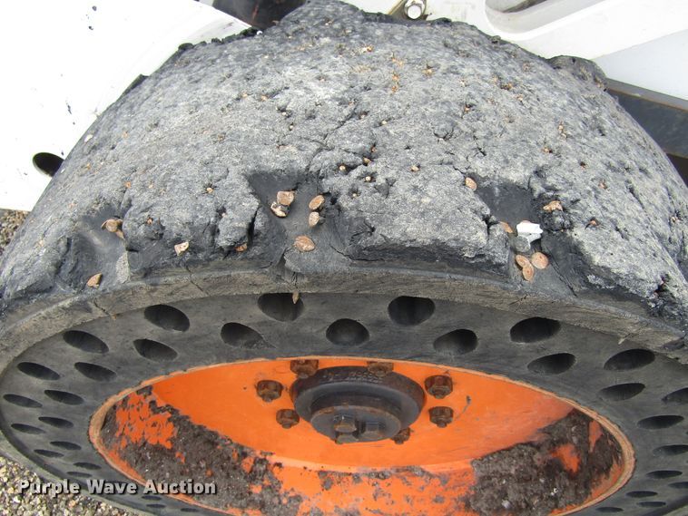 image for item EU9694 1999 Bobcat 873 skid steer