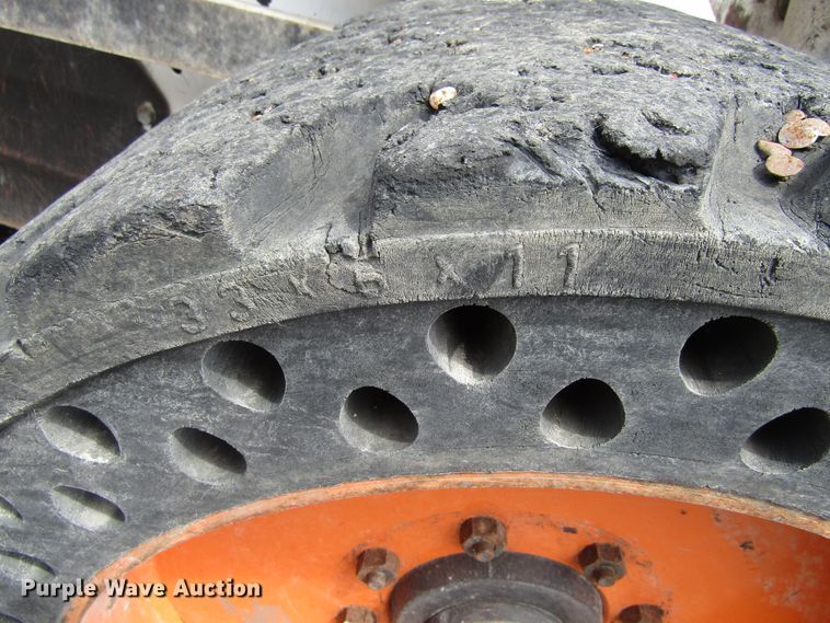 image for item EU9694 1999 Bobcat 873 skid steer