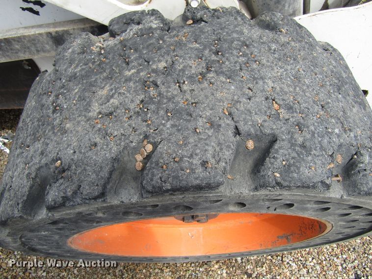 image for item EU9694 1999 Bobcat 873 skid steer