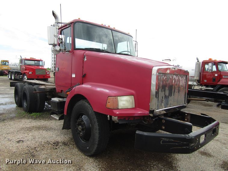 image for item EU9698 1989 White GMC WCA Aero truck cab and chassis