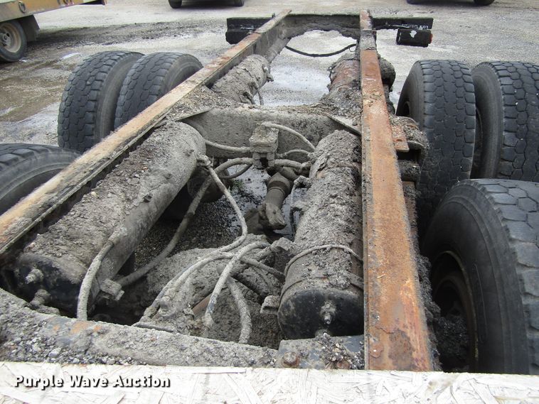 image for item EU9698 1989 White GMC WCA Aero truck cab and chassis