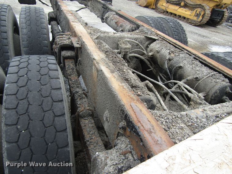 image for item EU9698 1989 White GMC WCA Aero truck cab and chassis