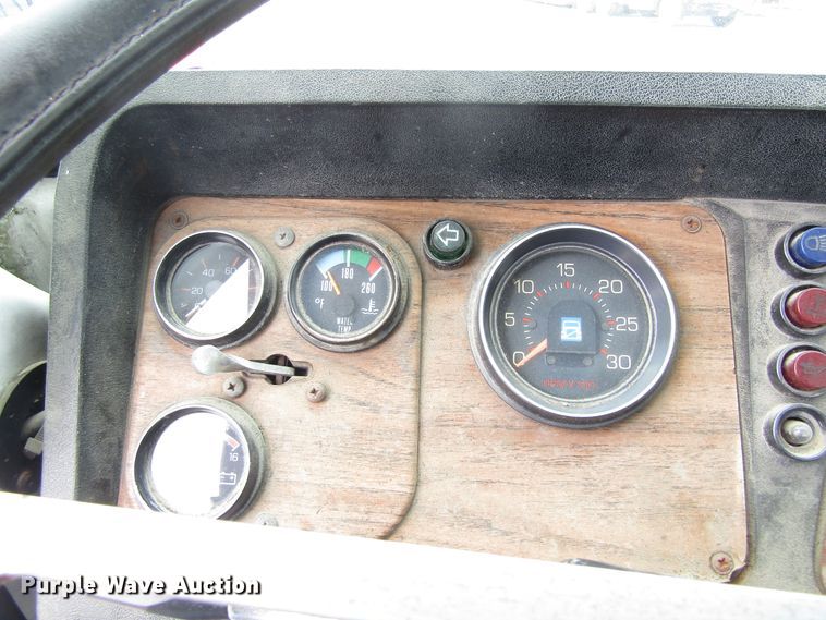 image for item EU9698 1989 White GMC WCA Aero truck cab and chassis