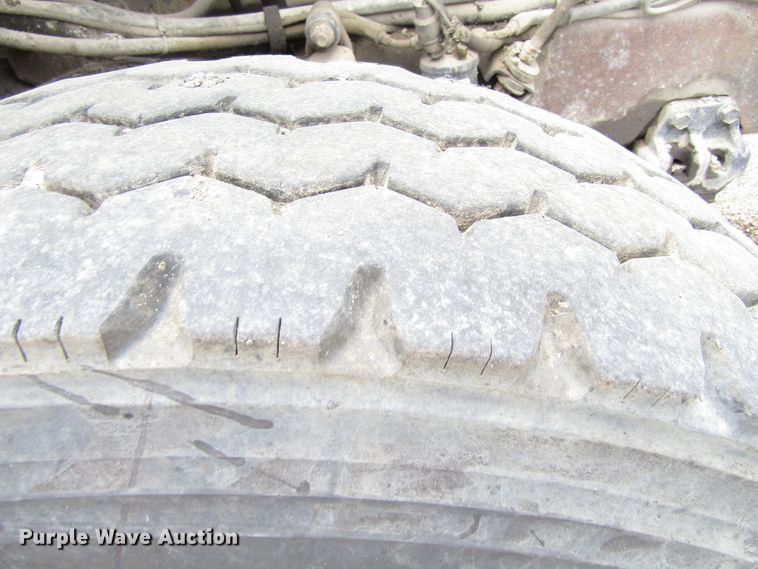 image for item EU9698 1989 White GMC WCA Aero truck cab and chassis