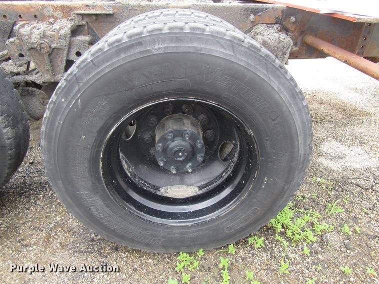 image for item EU9698 1989 White GMC WCA Aero truck cab and chassis