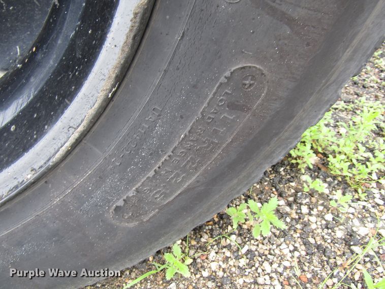 image for item EU9698 1989 White GMC WCA Aero truck cab and chassis