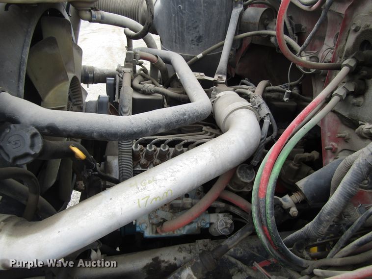 image for item EU9699 1998 Ford F800 truck cab and chassis