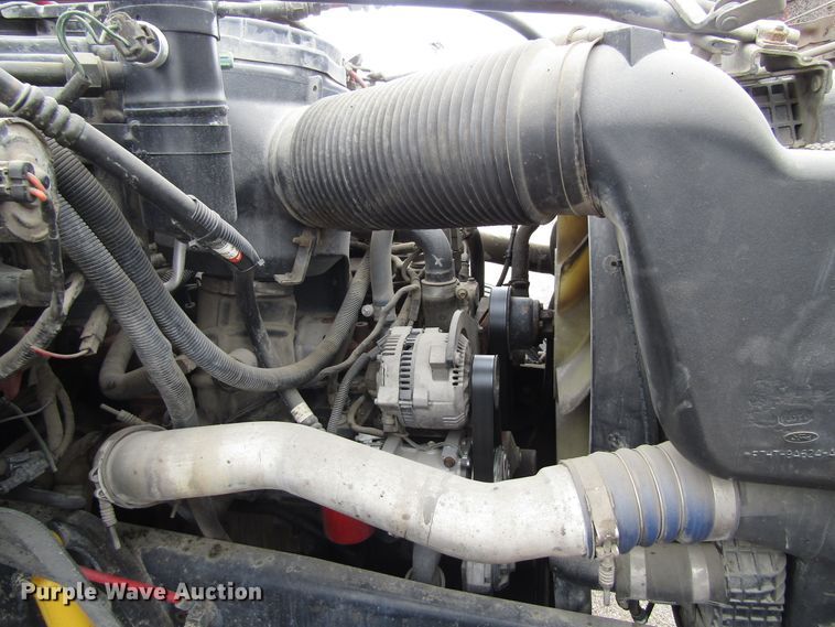 image for item EU9699 1998 Ford F800 truck cab and chassis