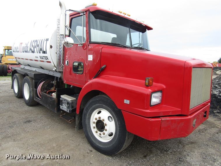 image for item EU9700 1991 White GMC WG tank truck