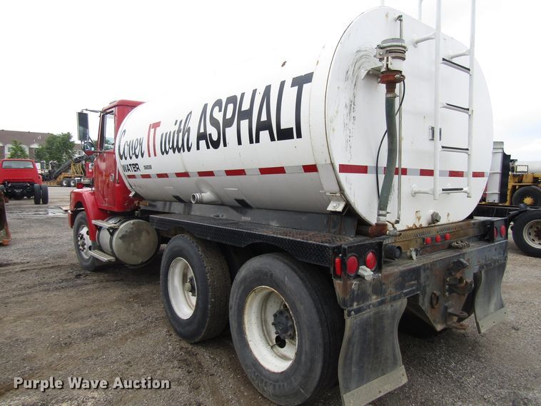 image for item EU9700 1991 White GMC WG tank truck