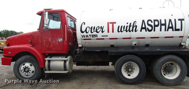 image for item EU9700 1991 White GMC WG tank truck