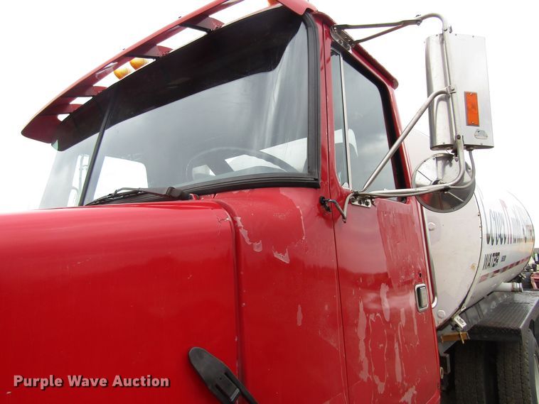 image for item EU9700 1991 White GMC WG tank truck