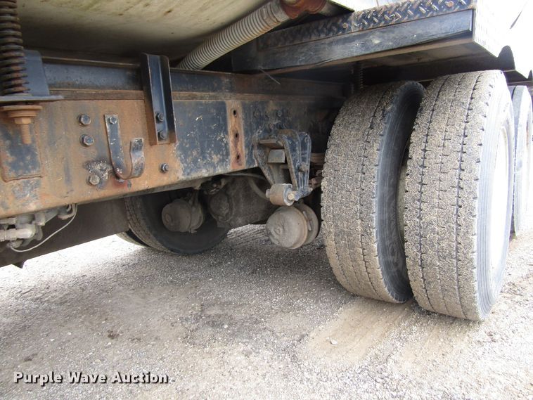 image for item EU9700 1991 White GMC WG tank truck