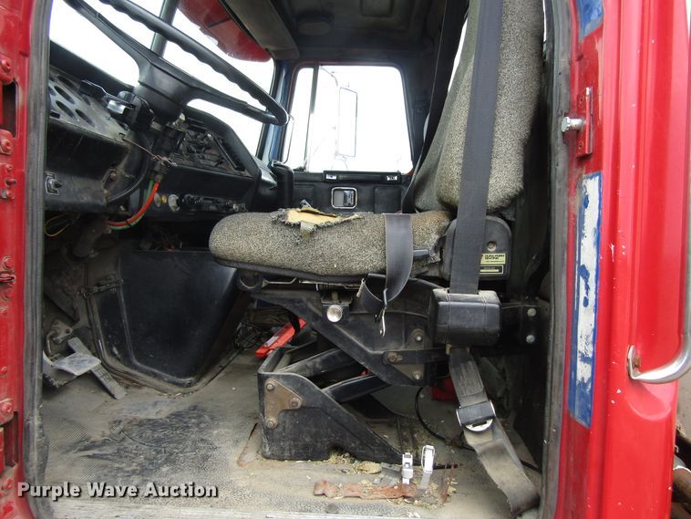 image for item EU9700 1991 White GMC WG tank truck