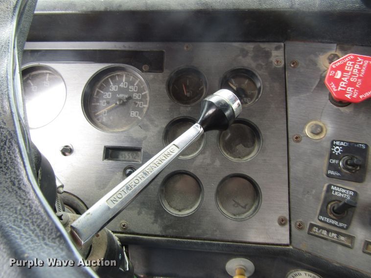 image for item EU9700 1991 White GMC WG tank truck