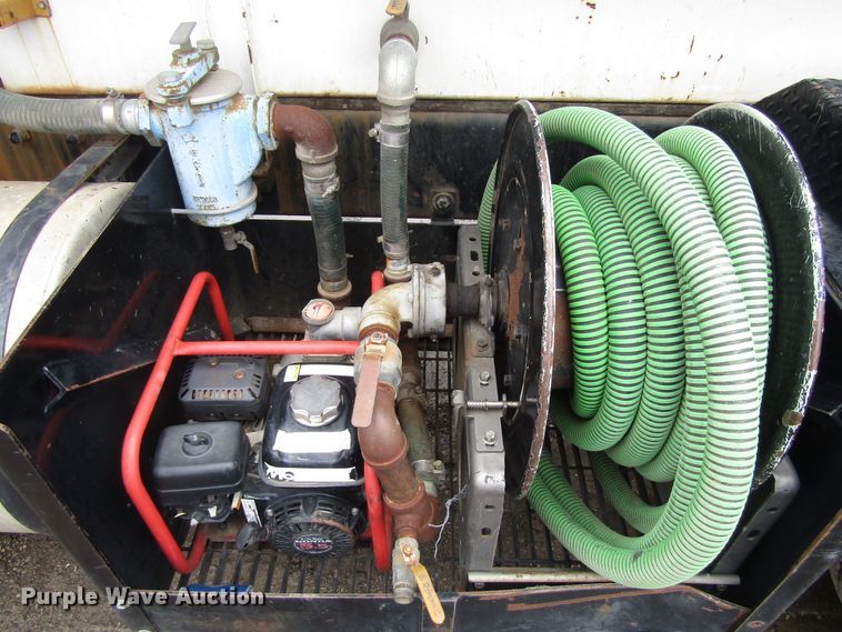 image for item EU9701 1991 Mack CH613 tank truck