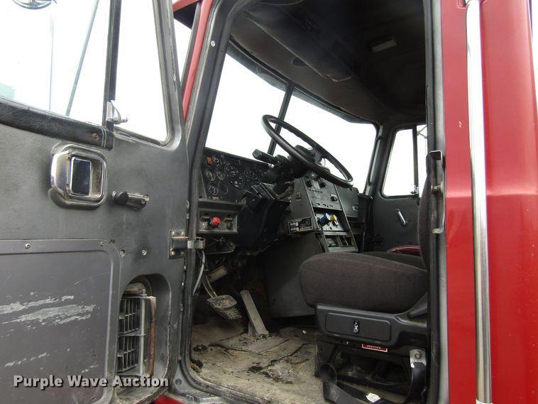 image for item EU9701 1991 Mack CH613 tank truck
