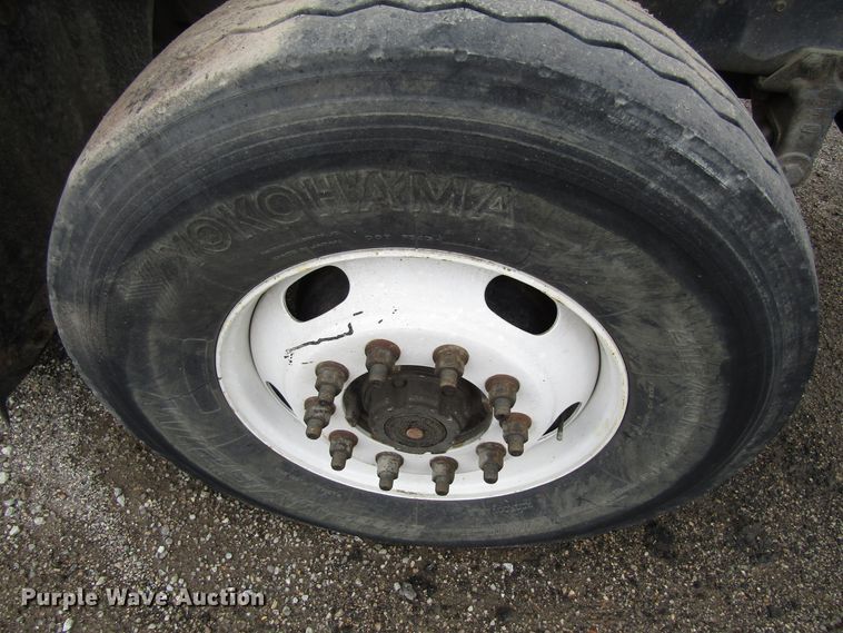 image for item EU9701 1991 Mack CH613 tank truck