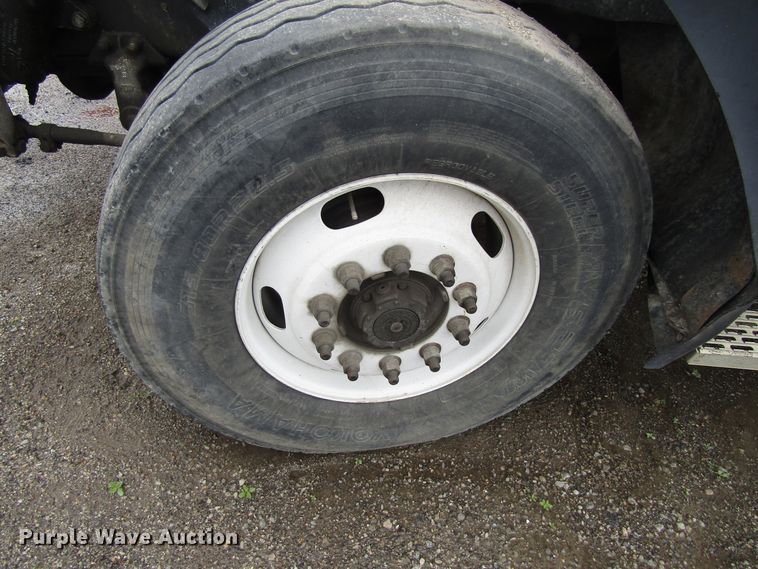 image for item EU9701 1991 Mack CH613 tank truck