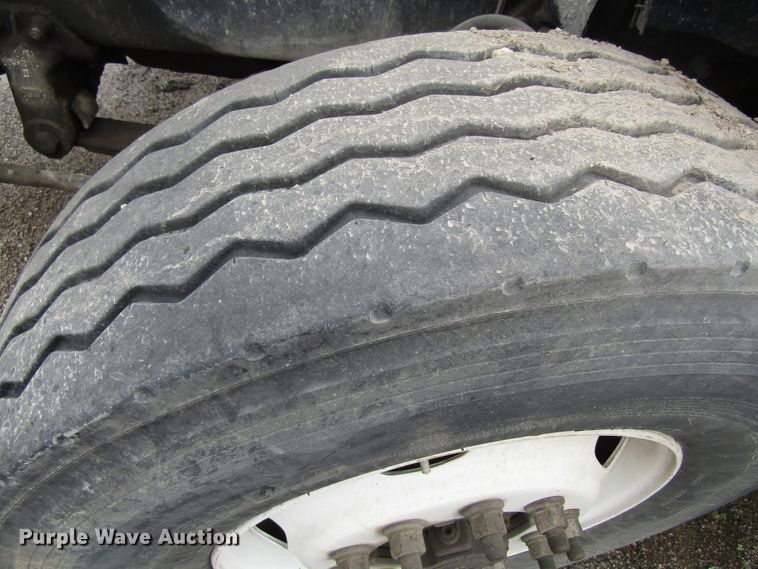 image for item EU9701 1991 Mack CH613 tank truck