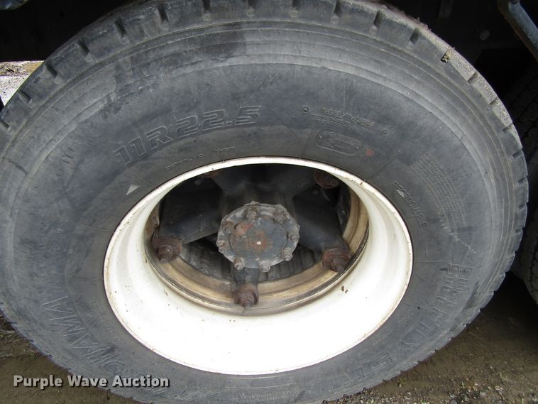 image for item EU9701 1991 Mack CH613 tank truck