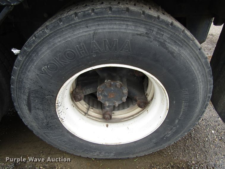 image for item EU9701 1991 Mack CH613 tank truck