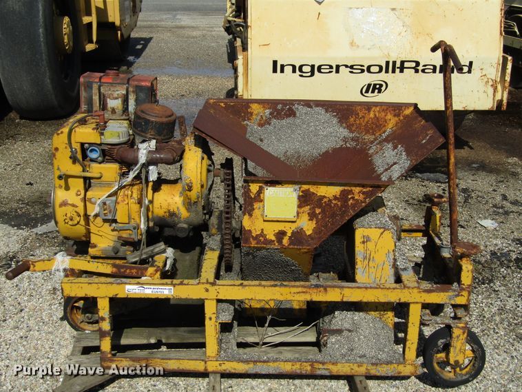 image for item EU9703 Etnyre curb machine