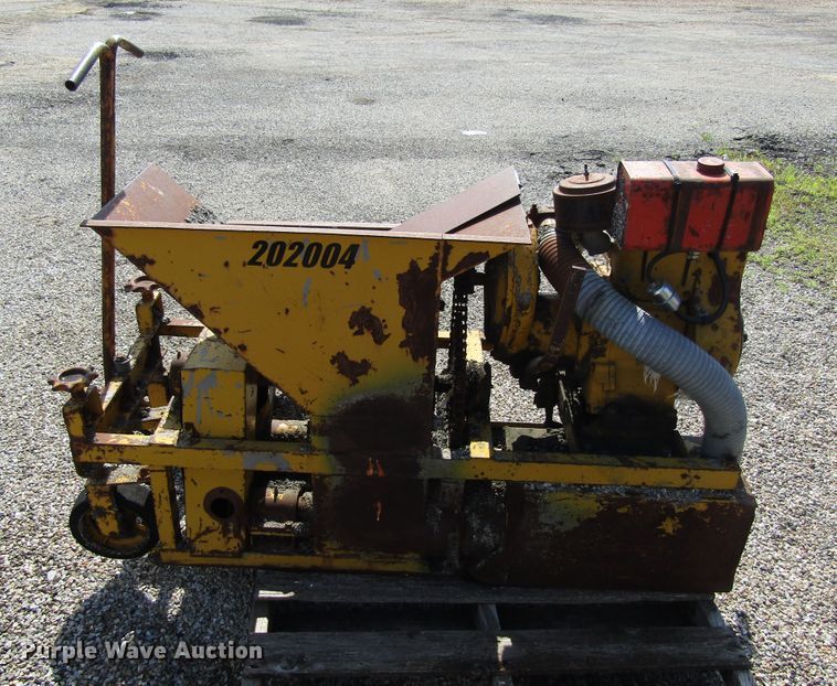 image for item EU9703 Etnyre curb machine